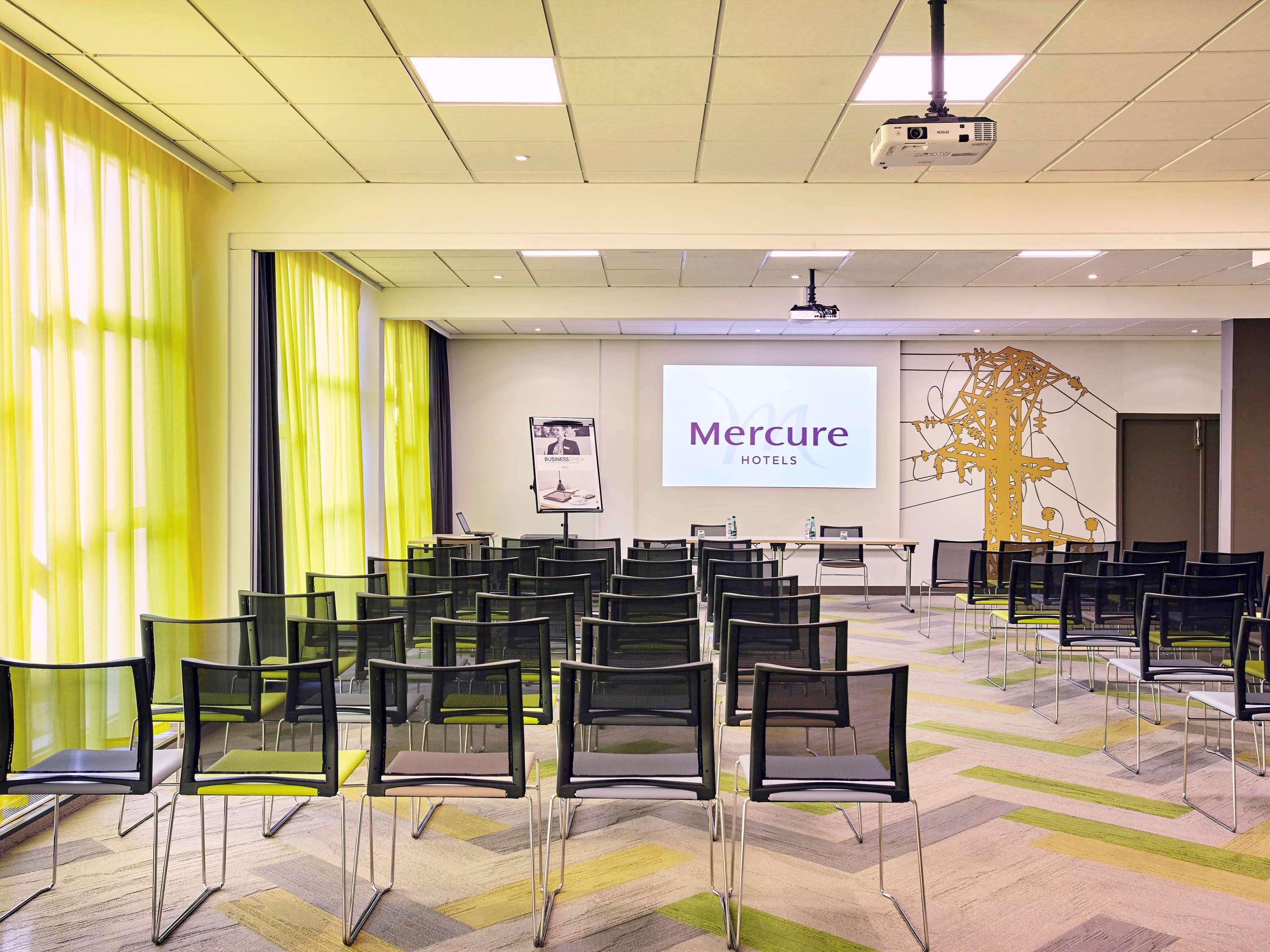 Mercure Paris Sud Les Ulis-Courtaboeuf Bagian luar foto