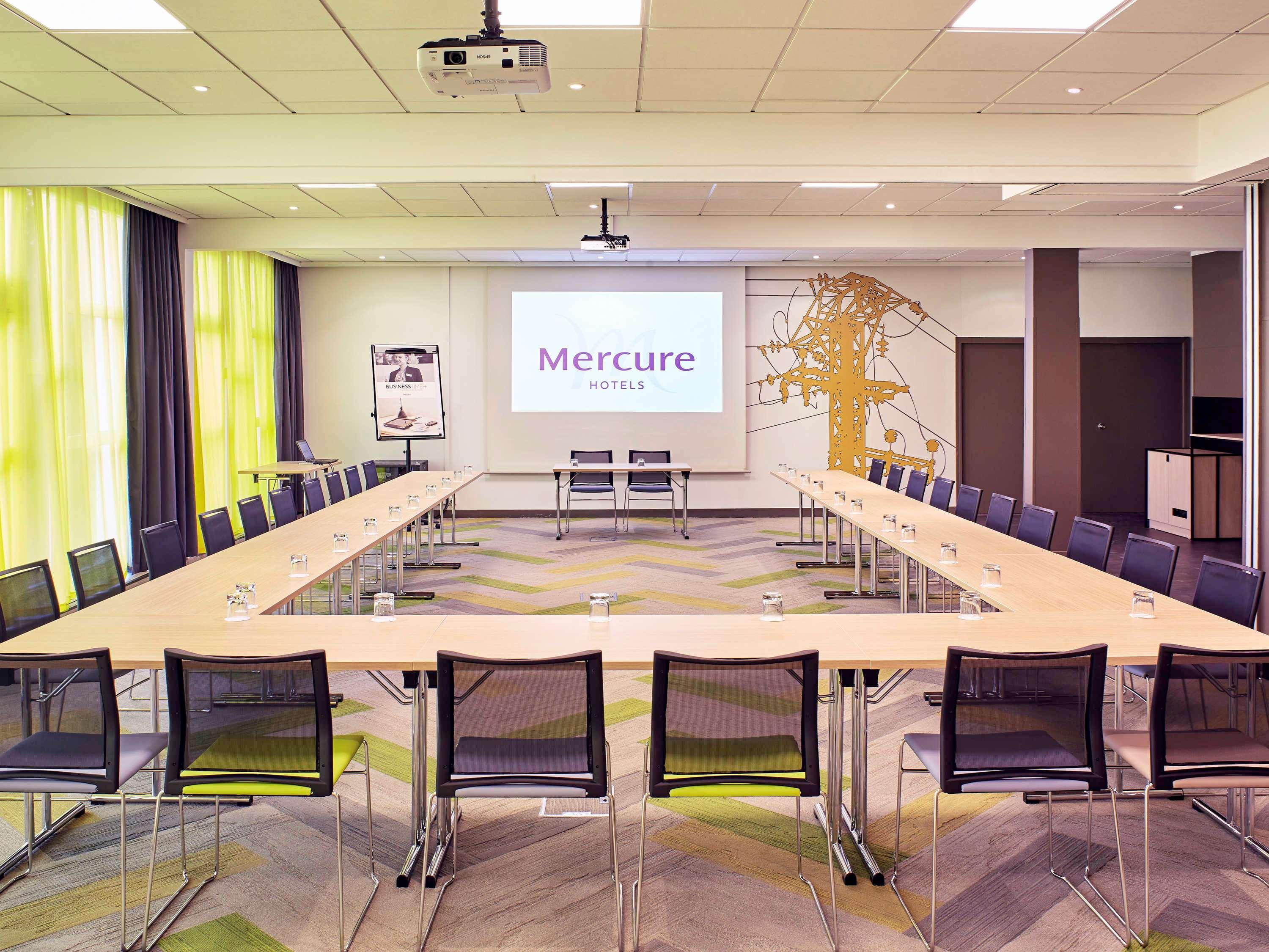 Mercure Paris Sud Les Ulis-Courtaboeuf Bagian luar foto