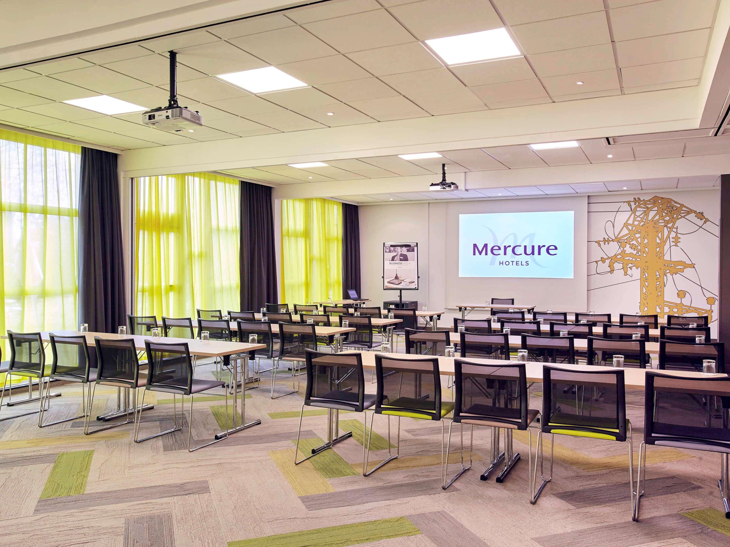 Mercure Paris Sud Les Ulis-Courtaboeuf Bagian luar foto