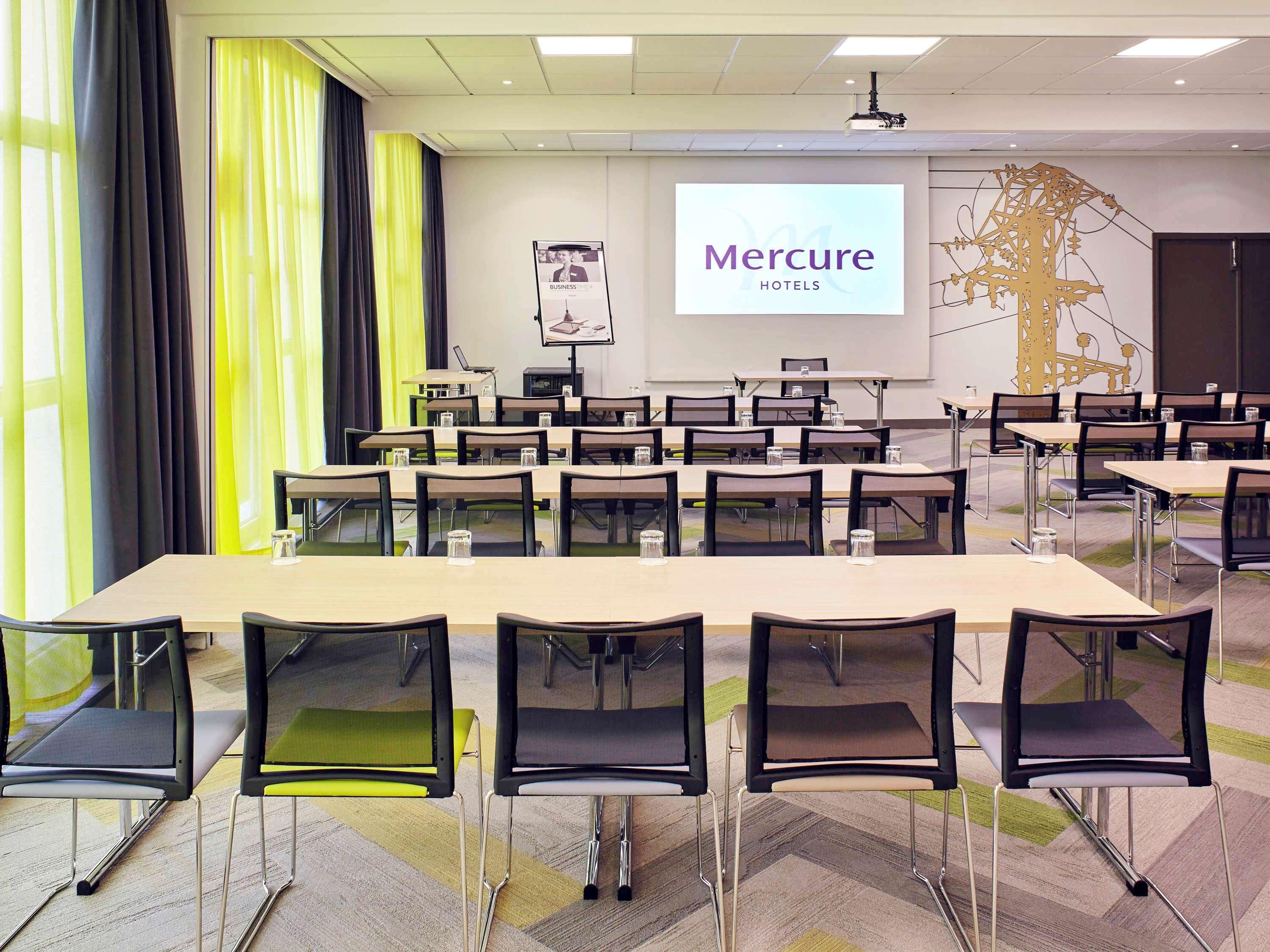 Mercure Paris Sud Les Ulis-Courtaboeuf Bagian luar foto