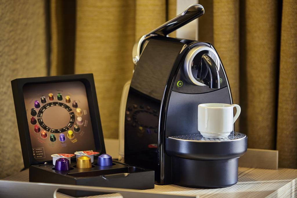 Mercure Paris Sud Les Ulis-Courtaboeuf Bagian luar foto