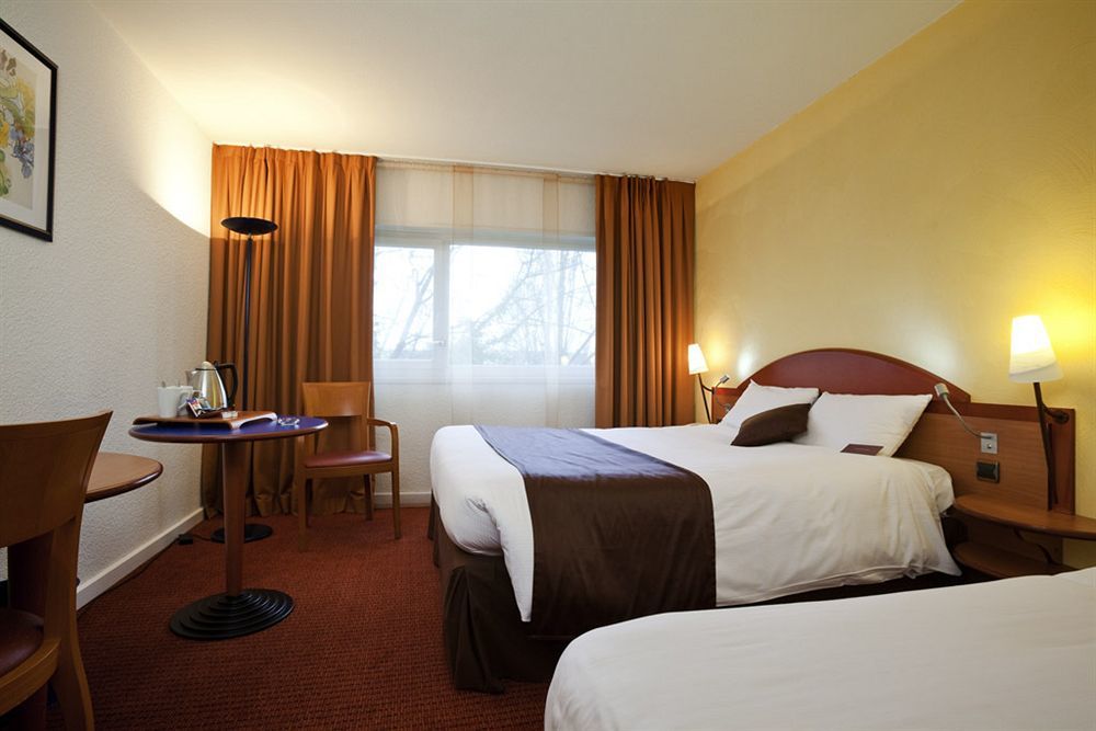 Mercure Paris Sud Les Ulis-Courtaboeuf Bagian luar foto